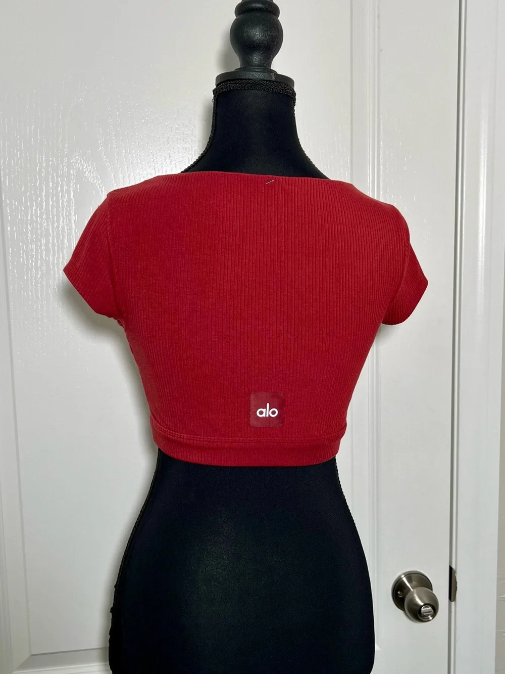 NWOT! Alo Blissful Henley Bra Top. Color Cranberry. Size S - Picture 5 of 16